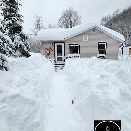 Chalet Falaise By Chalets Nabu Villa Saint-Alexis-des-Monts Bagian luar foto